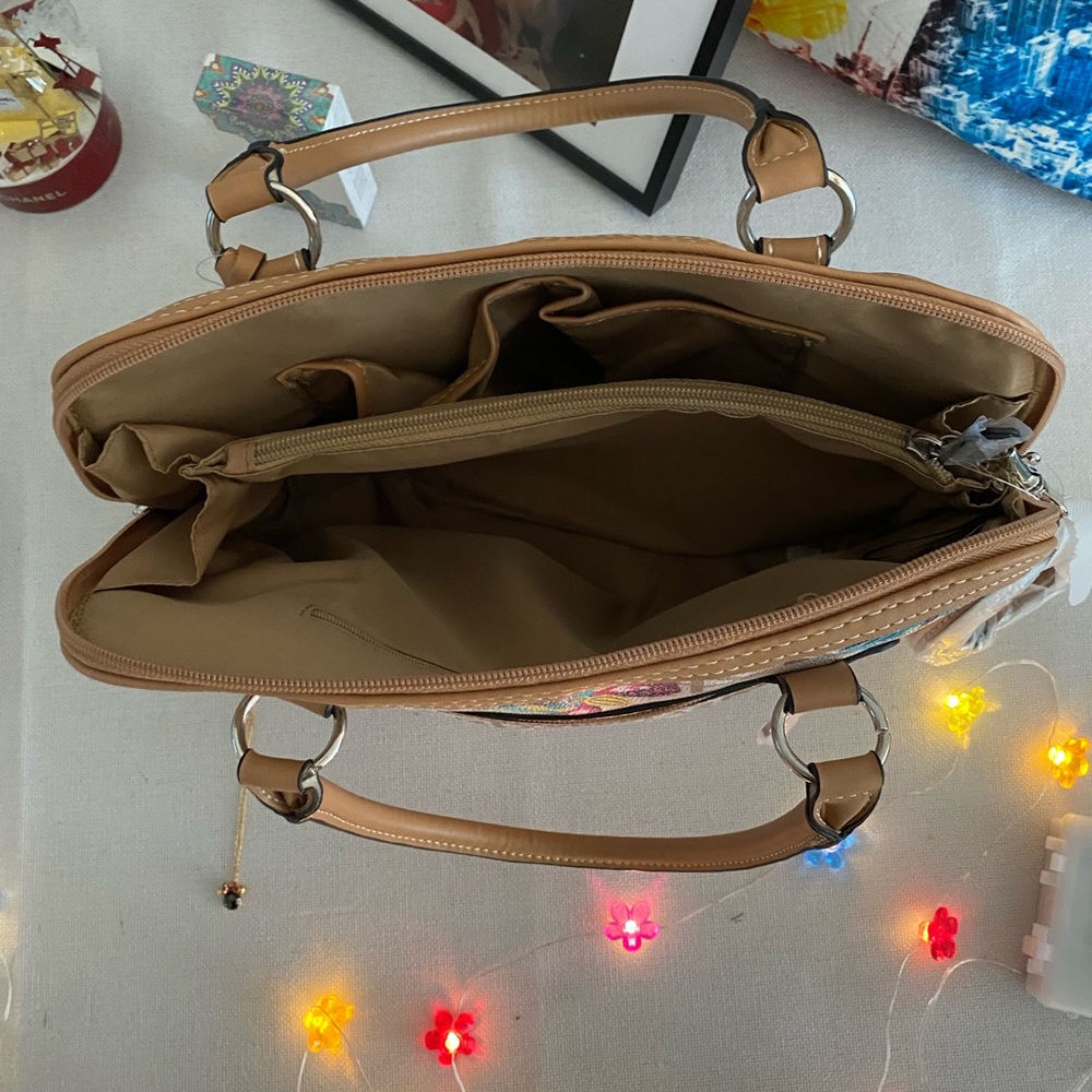 Gianni Bernini NWT monogram satchel. Outside pocket & shoulder strap $15 - Picture 12 of 15